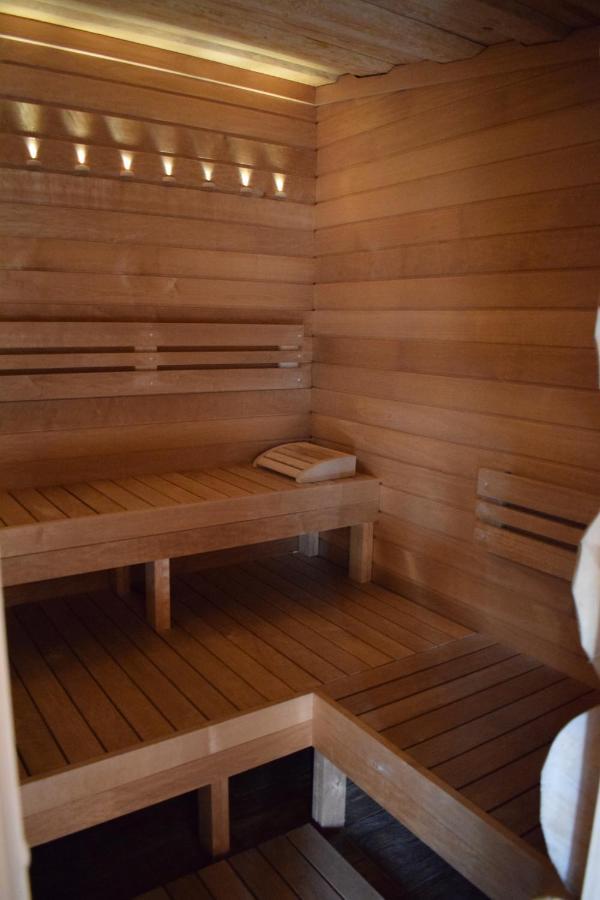 Zrubovy Dom - Moon Nova Lesna Villa ภายนอก รูปภาพ