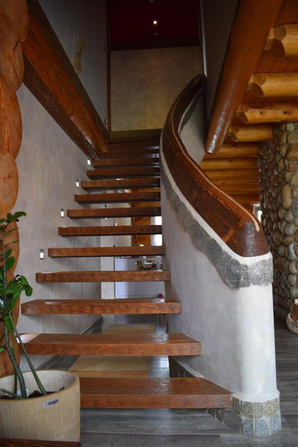 Zrubovy Dom - Moon Nova Lesna Villa ภายนอก รูปภาพ
