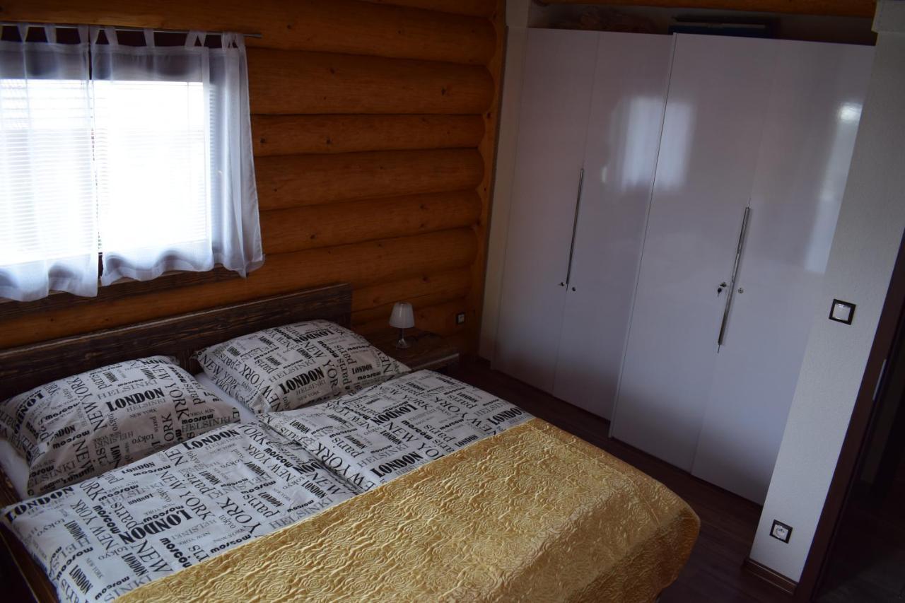 Zrubovy Dom - Moon Nova Lesna Villa ภายนอก รูปภาพ