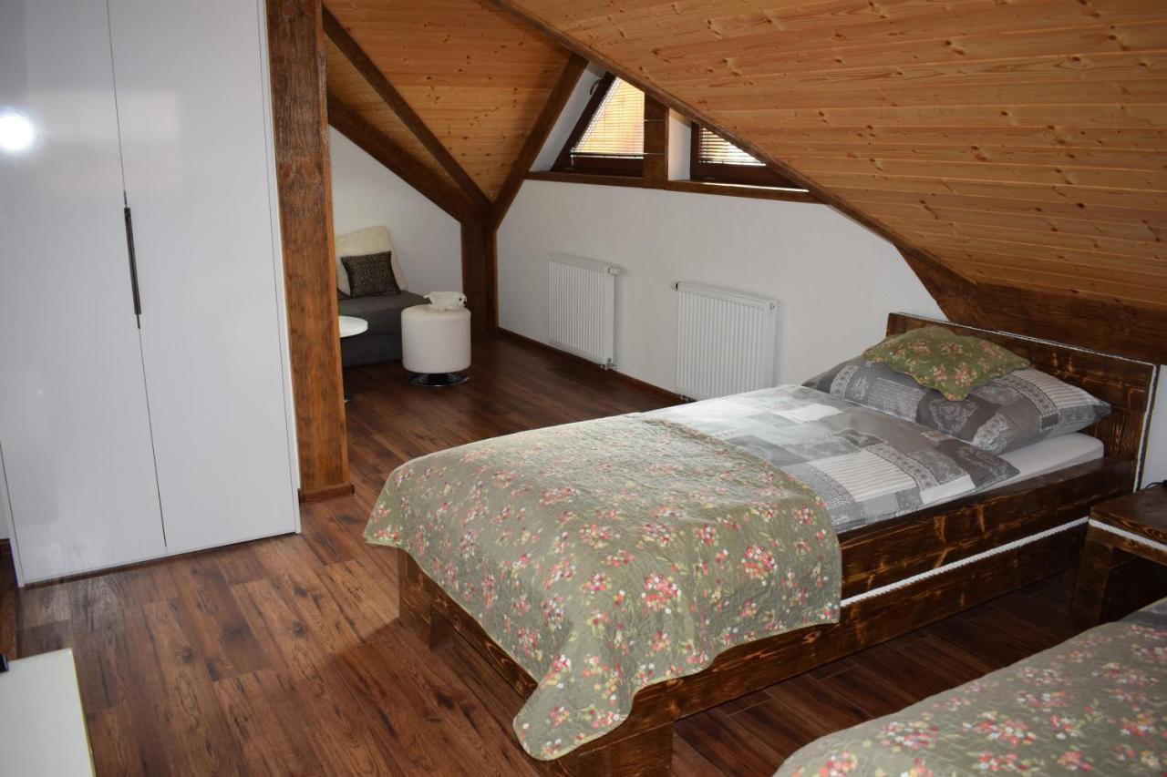 Zrubovy Dom - Moon Nova Lesna Villa ภายนอก รูปภาพ
